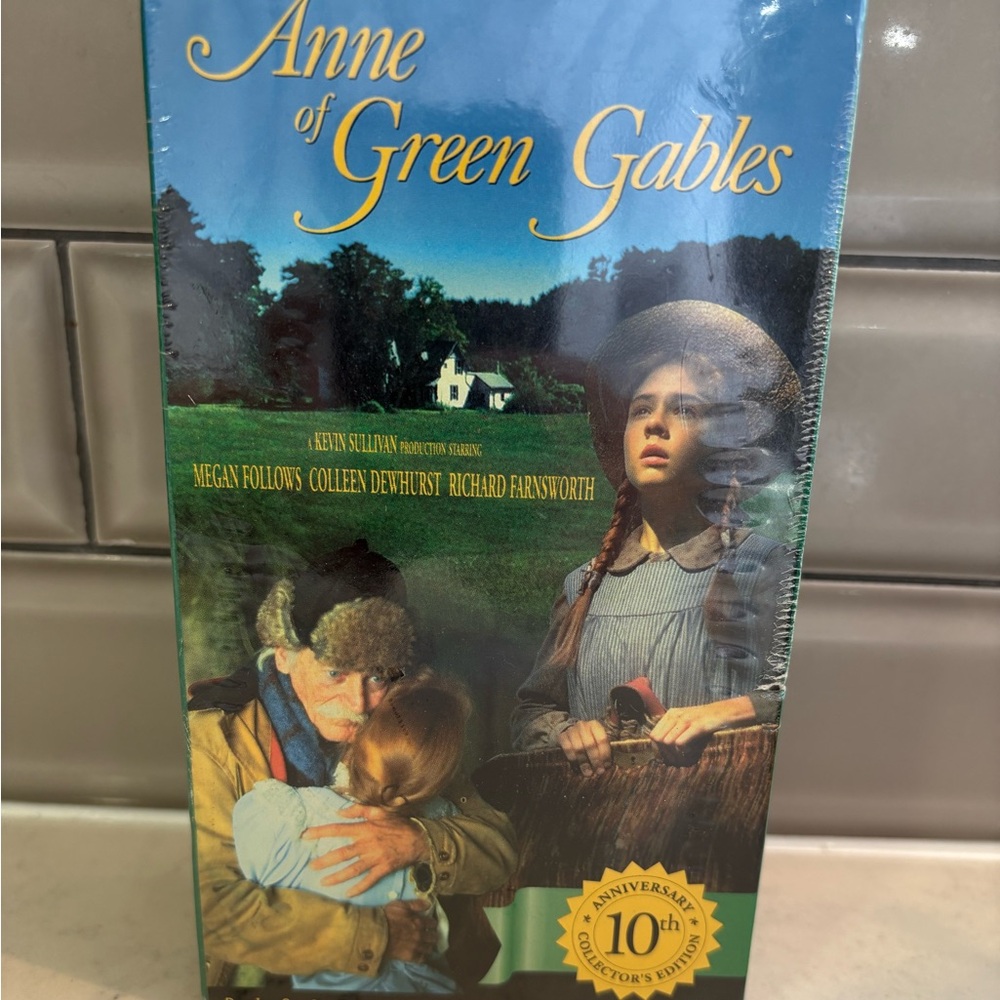 Anne of Green Gables 2 VHS Box Set Digitally Remastered Emmy Winner Edition New